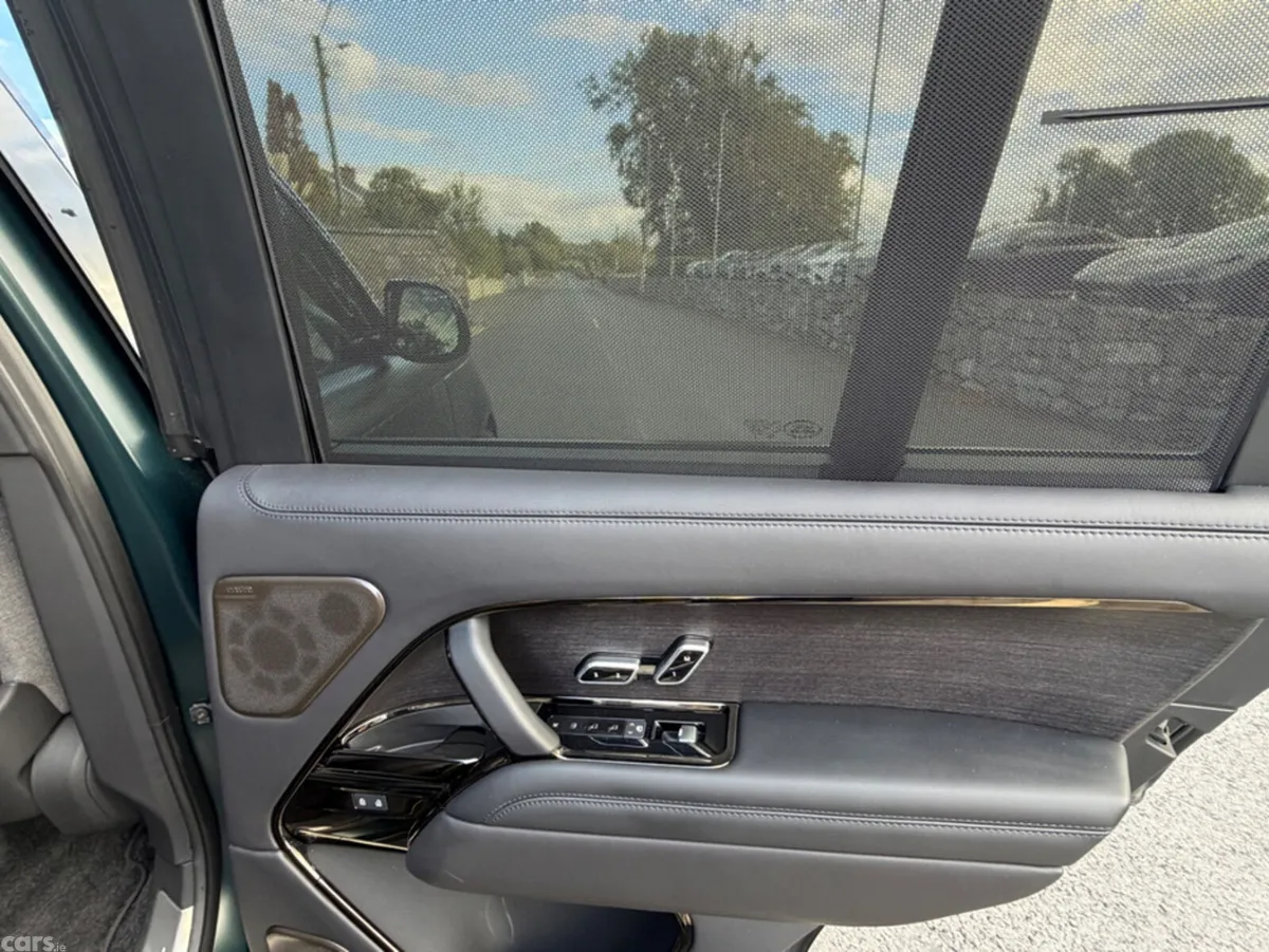 Land Rover Range Rover SUV, Petrol Plug-in Hybrid, 2026, Green