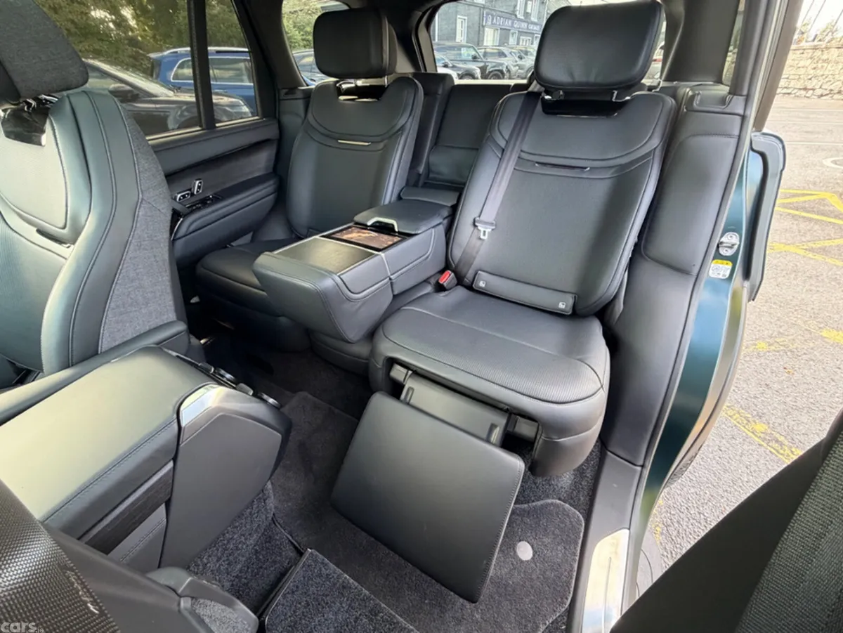 Land Rover Range Rover SUV, Petrol Plug-in Hybrid, 2026, Green