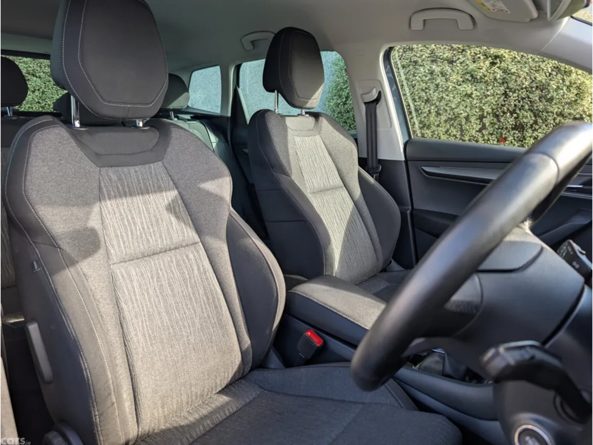 Skoda Karoq MPV, Petrol, 2018, Grey