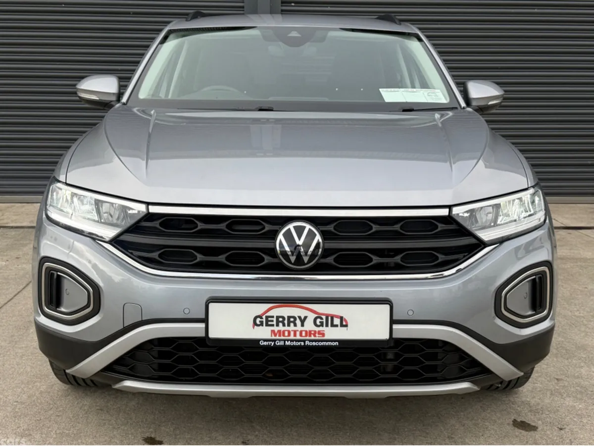 Volkswagen T-Roc SUV, Petrol, 2023, Grey