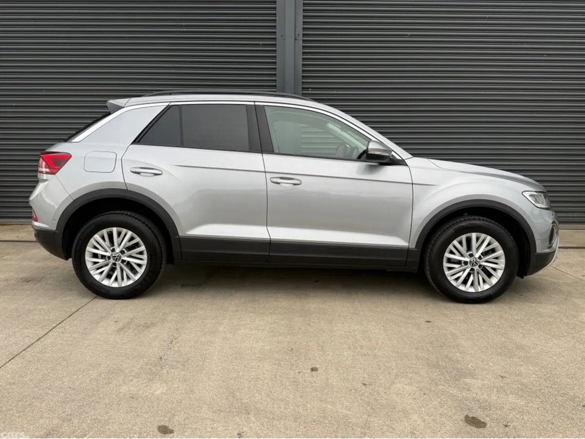 Volkswagen T-Roc SUV, Petrol, 2023, Grey