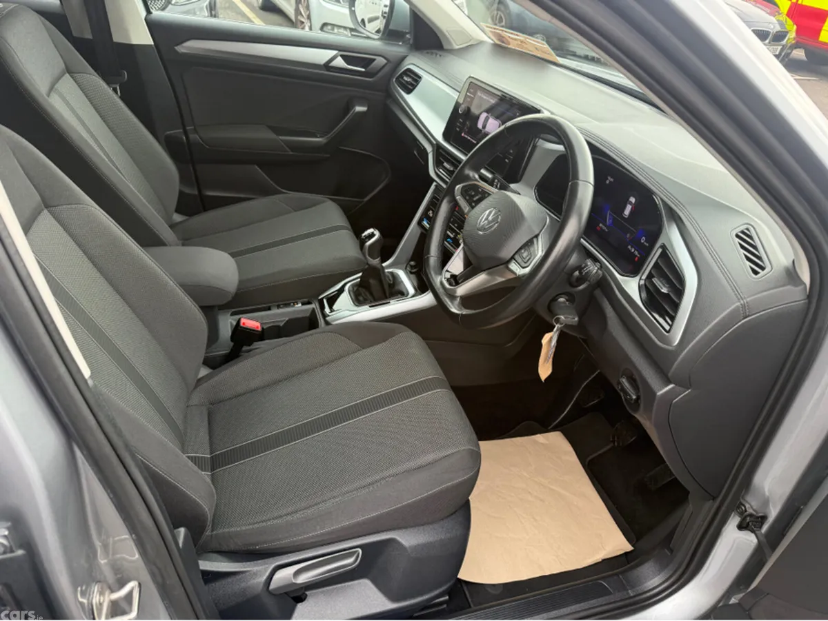 Volkswagen T-Roc SUV, Petrol, 2023, Grey
