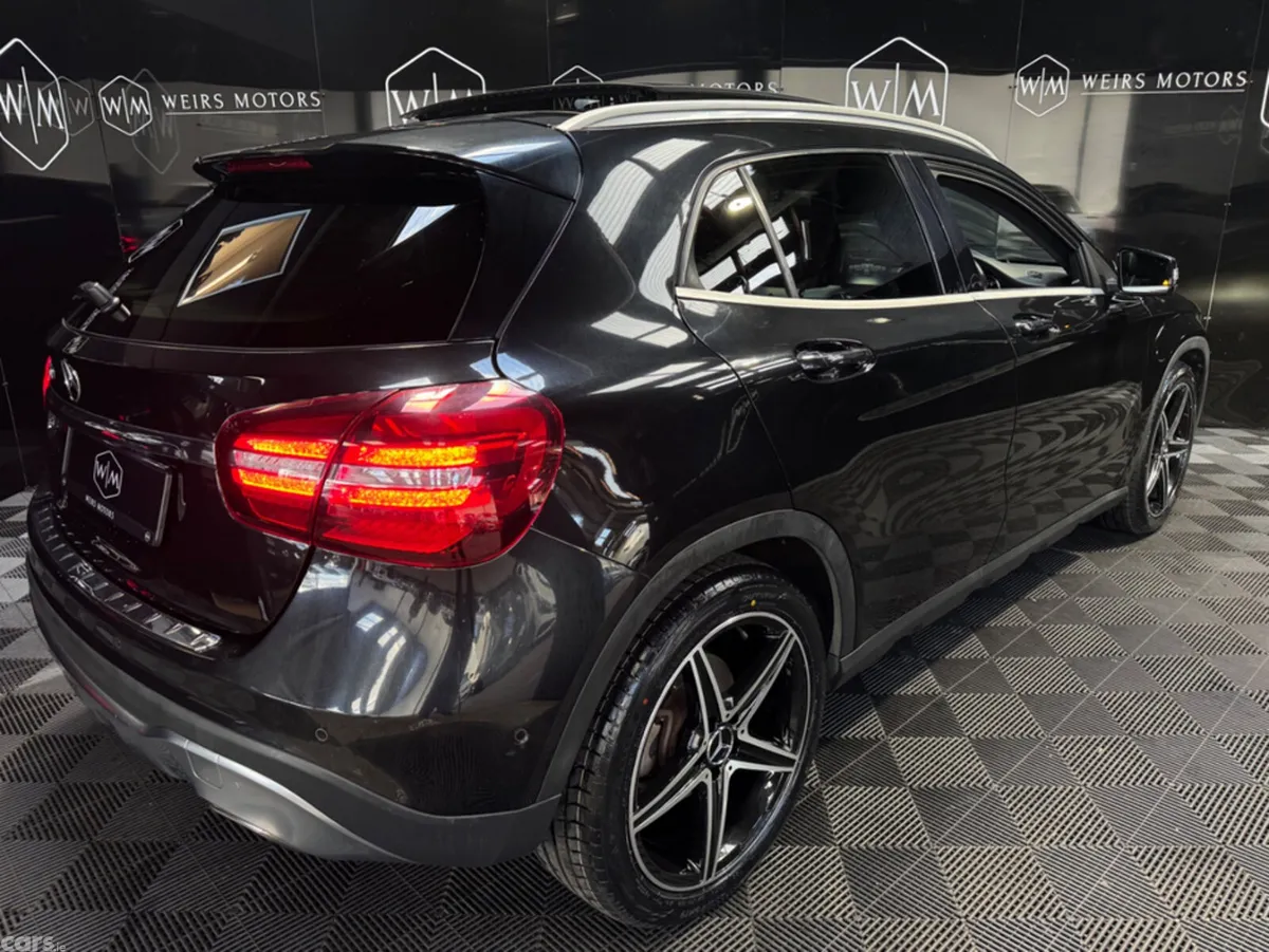 Mercedes-Benz GLA MPV, Petrol, 2017, Black