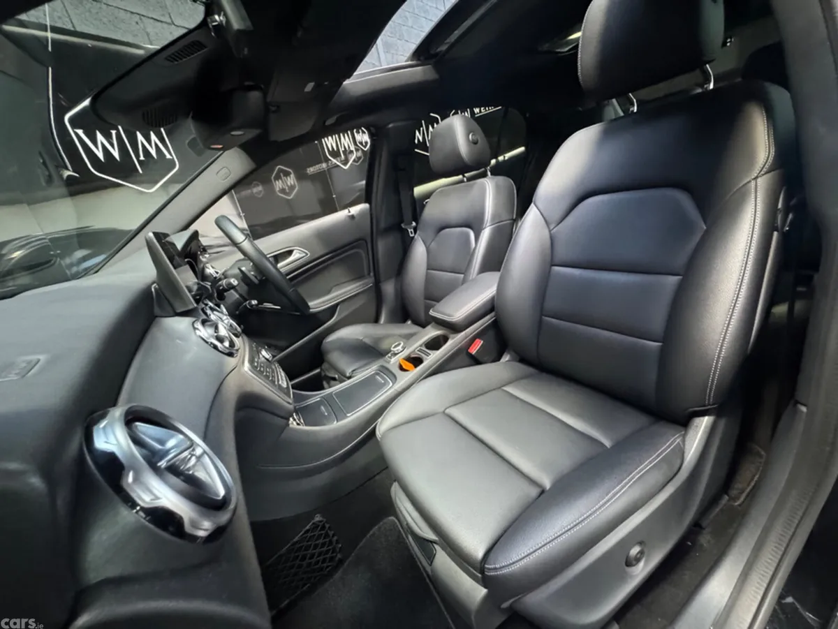 Mercedes-Benz GLA MPV, Petrol, 2017, Black