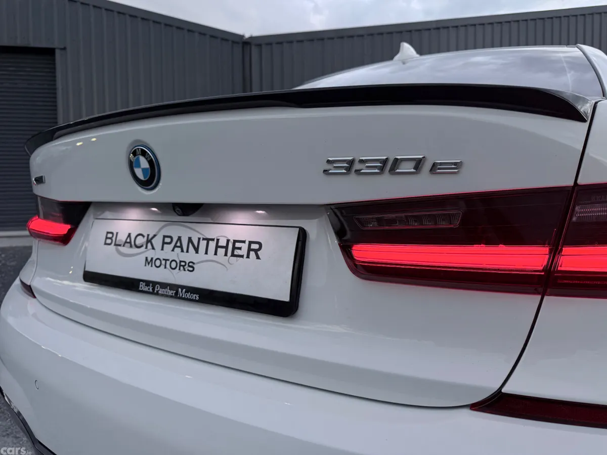 BMW 3-Series Saloon, Petrol Plug-in Hybrid, 2022, White