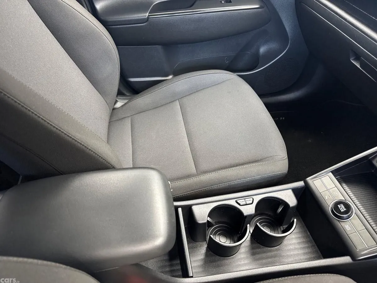Hyundai KONA MPV, Petrol Hybrid, 2023, Grey