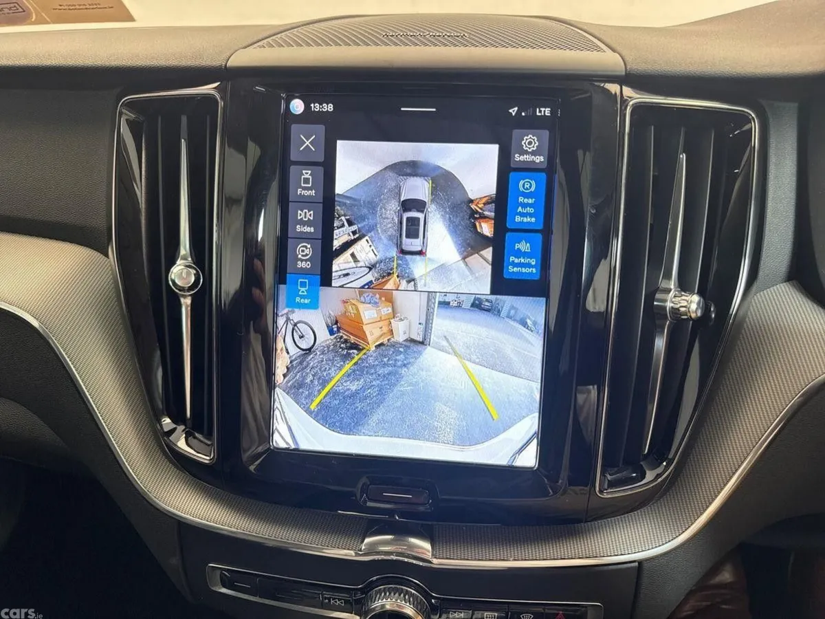 Volvo XC60 SUV, Petrol Plug-in Hybrid, 2024, Grey