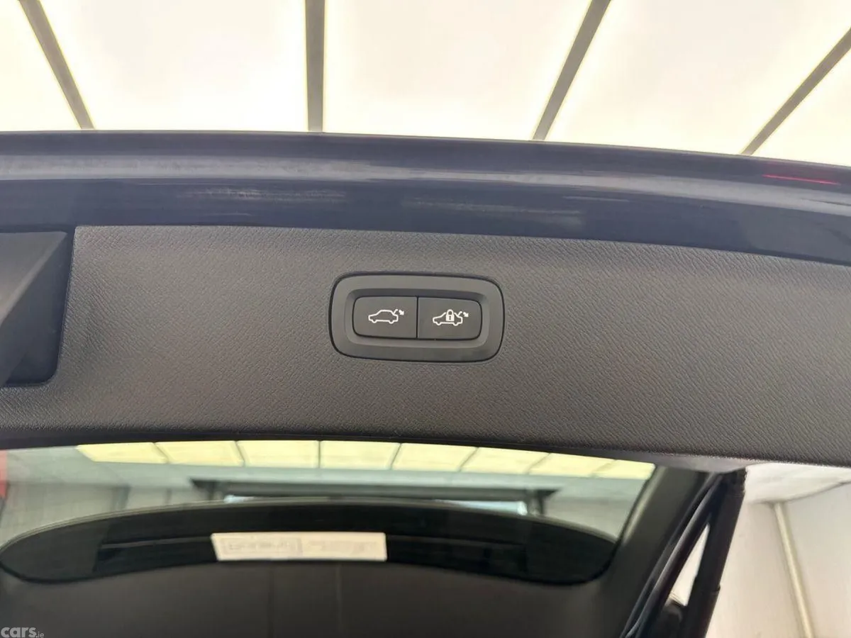Volvo XC90 SUV, Petrol Plug-in Hybrid, 2021, Blue