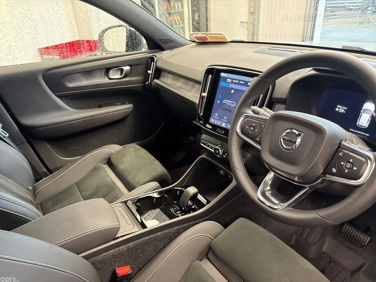 Volvo XC40 Estate, Electric, 2024, Grey