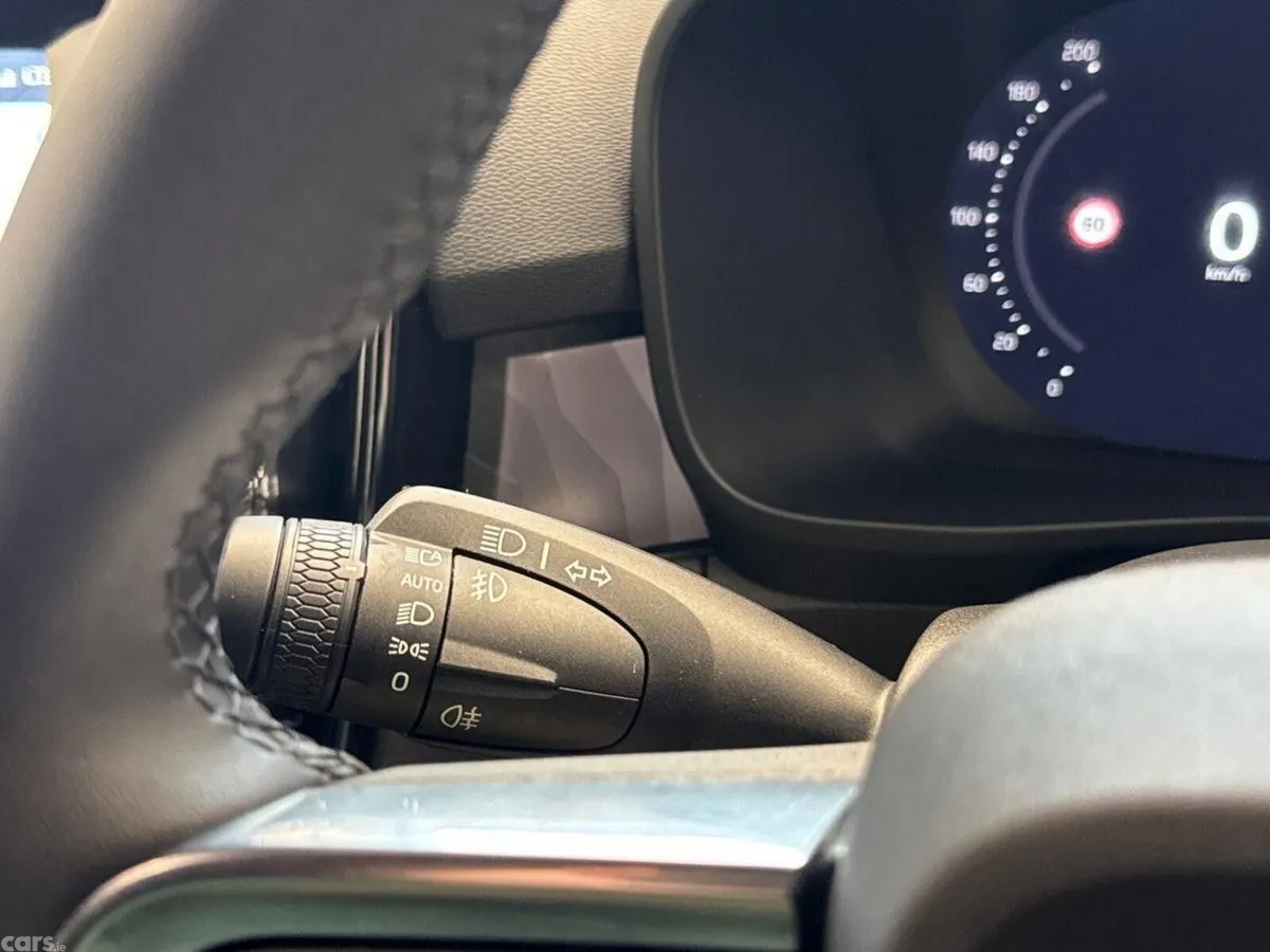 Volvo XC40 Estate, Electric, 2024, Grey