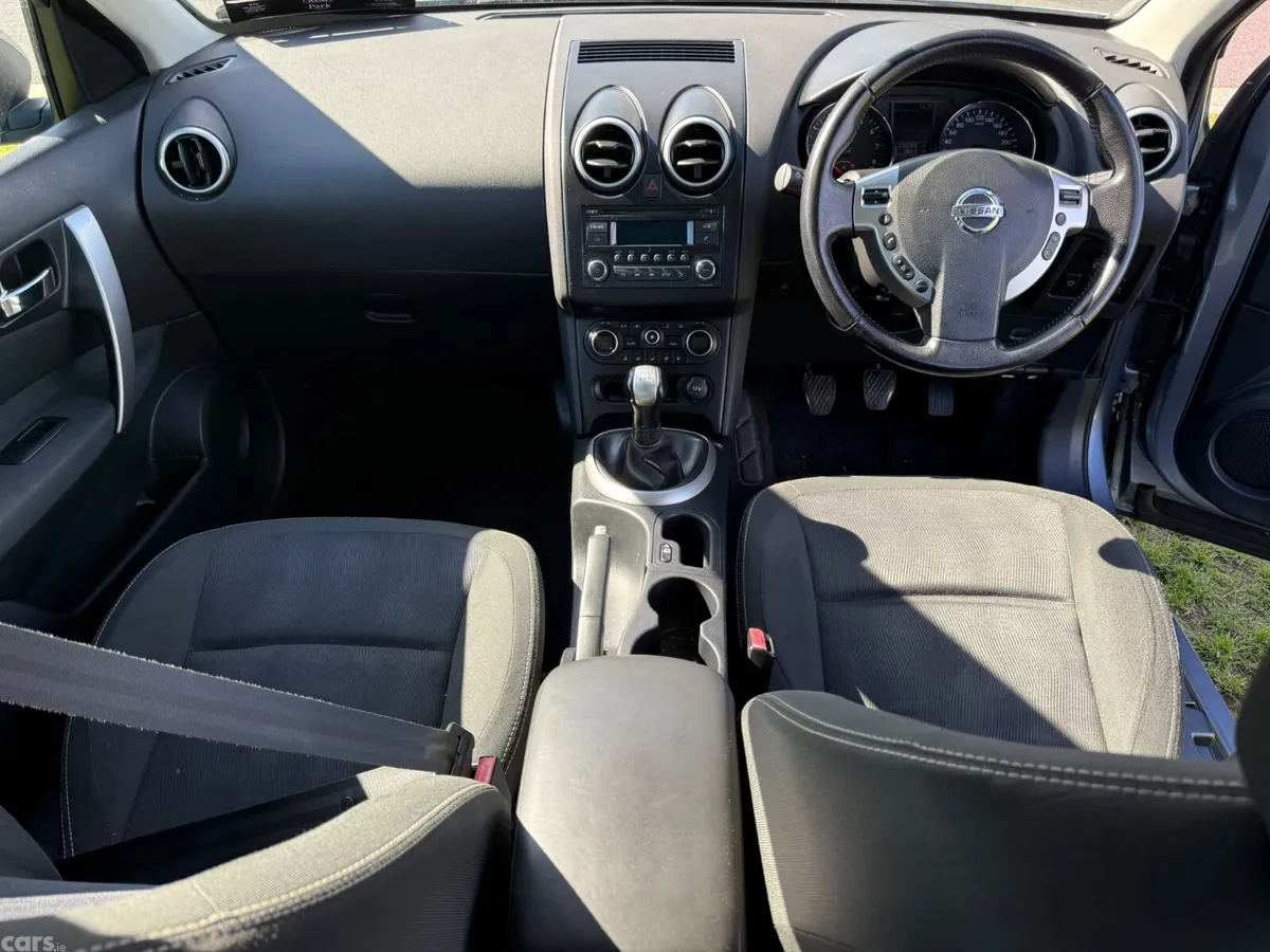 Nissan Qashqai Hatchback, Petrol, 2011, Blue
