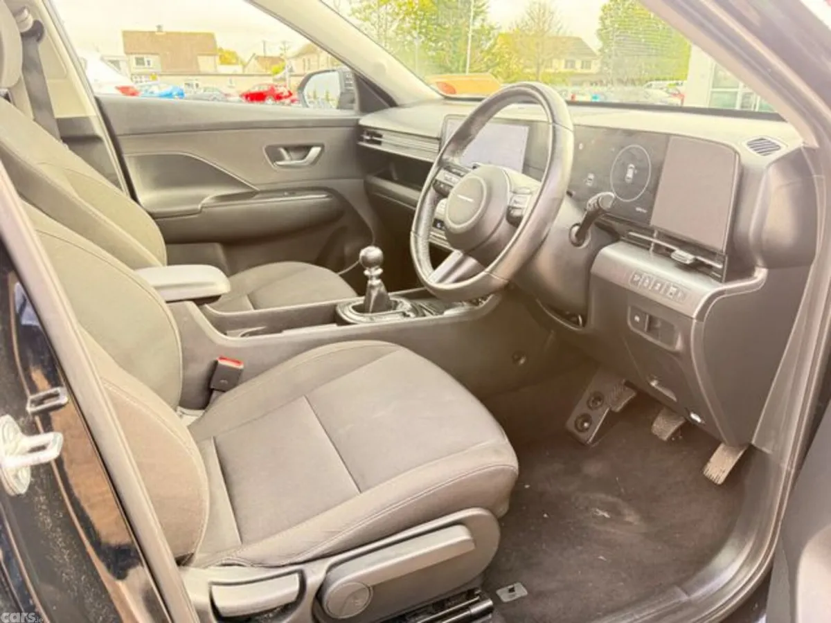 Hyundai KONA MPV, Petrol, 2024, Black