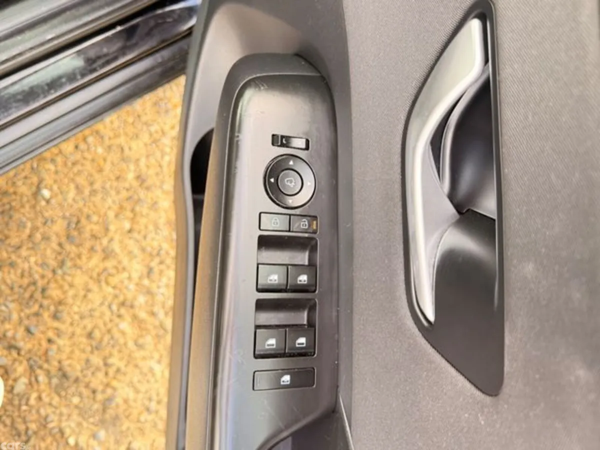 Hyundai KONA MPV, Petrol, 2024, Black