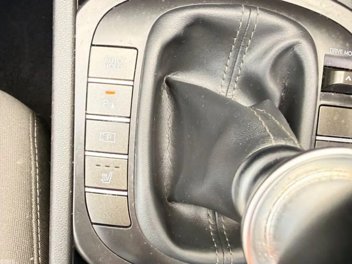 Hyundai KONA MPV, Petrol, 2024, Black