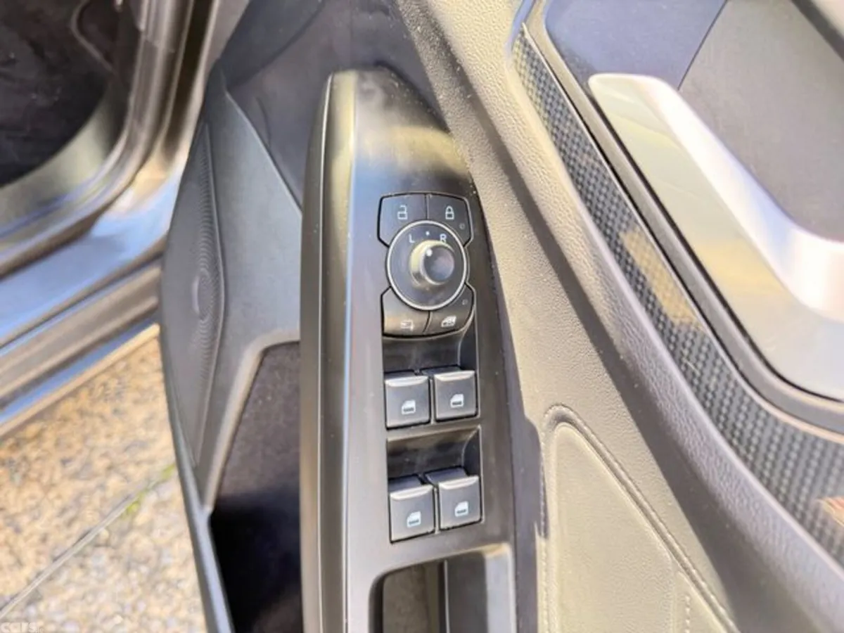 Ford Focus Hatchback, Petrol, 2024, Grey