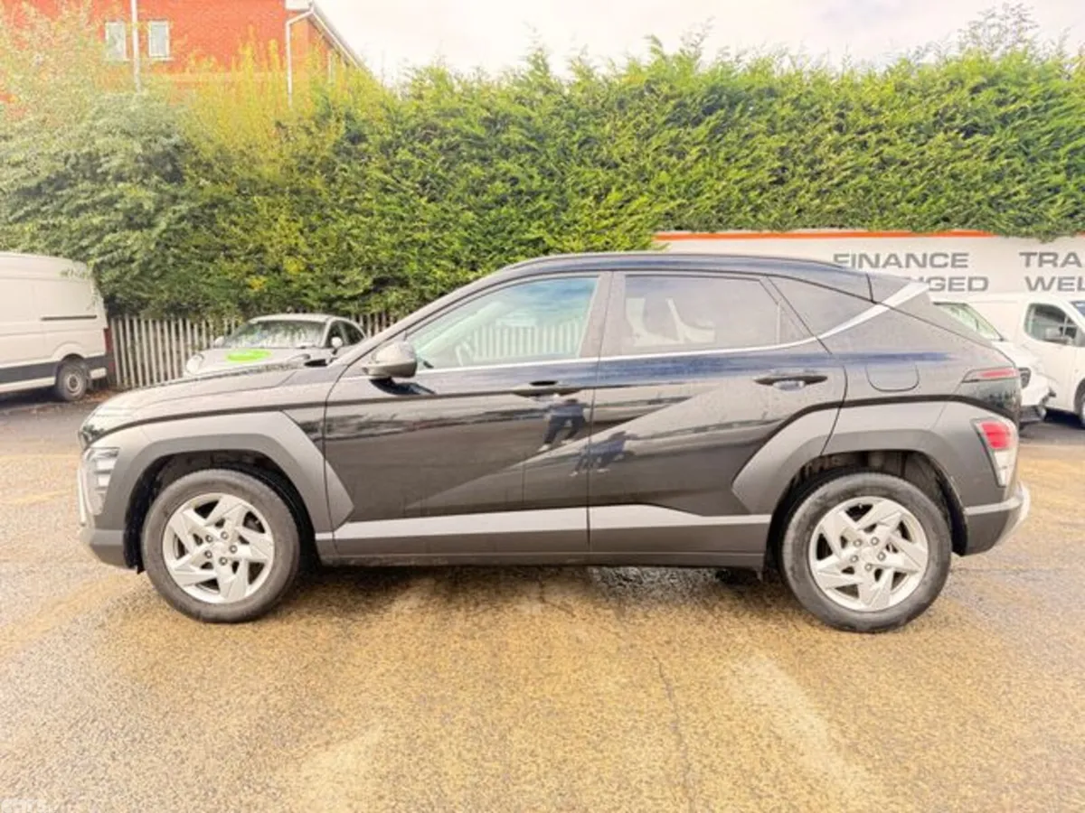 Hyundai KONA MPV, Petrol, 2024, Black