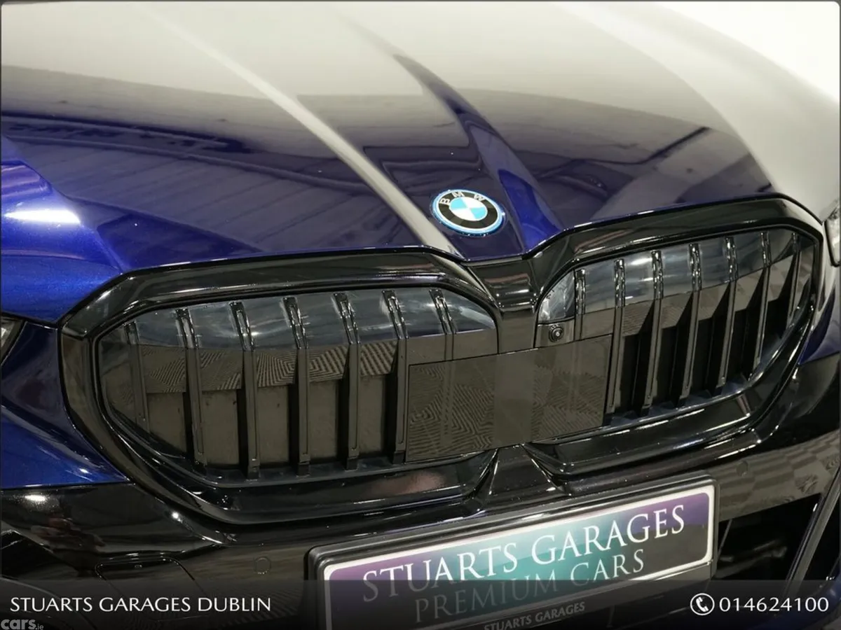 BMW 5-Series Saloon, Petrol Plug-in Hybrid, 2026, Blue