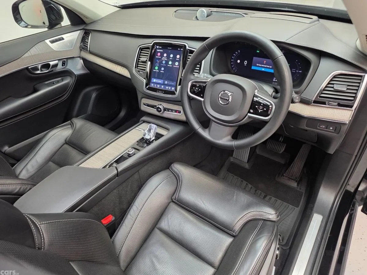 Volvo XC90 SUV, Petrol Plug-in Hybrid, 2023, Black