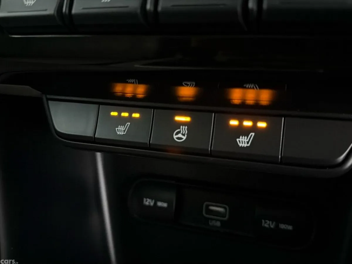 Kia Sportage SUV, Diesel Hybrid, 2021, Grey