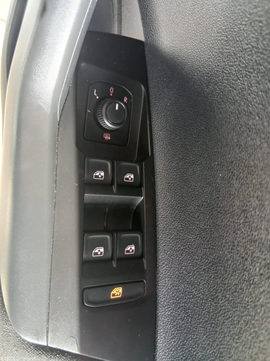 Volkswagen Polo Hatchback, Petrol, 2020, White