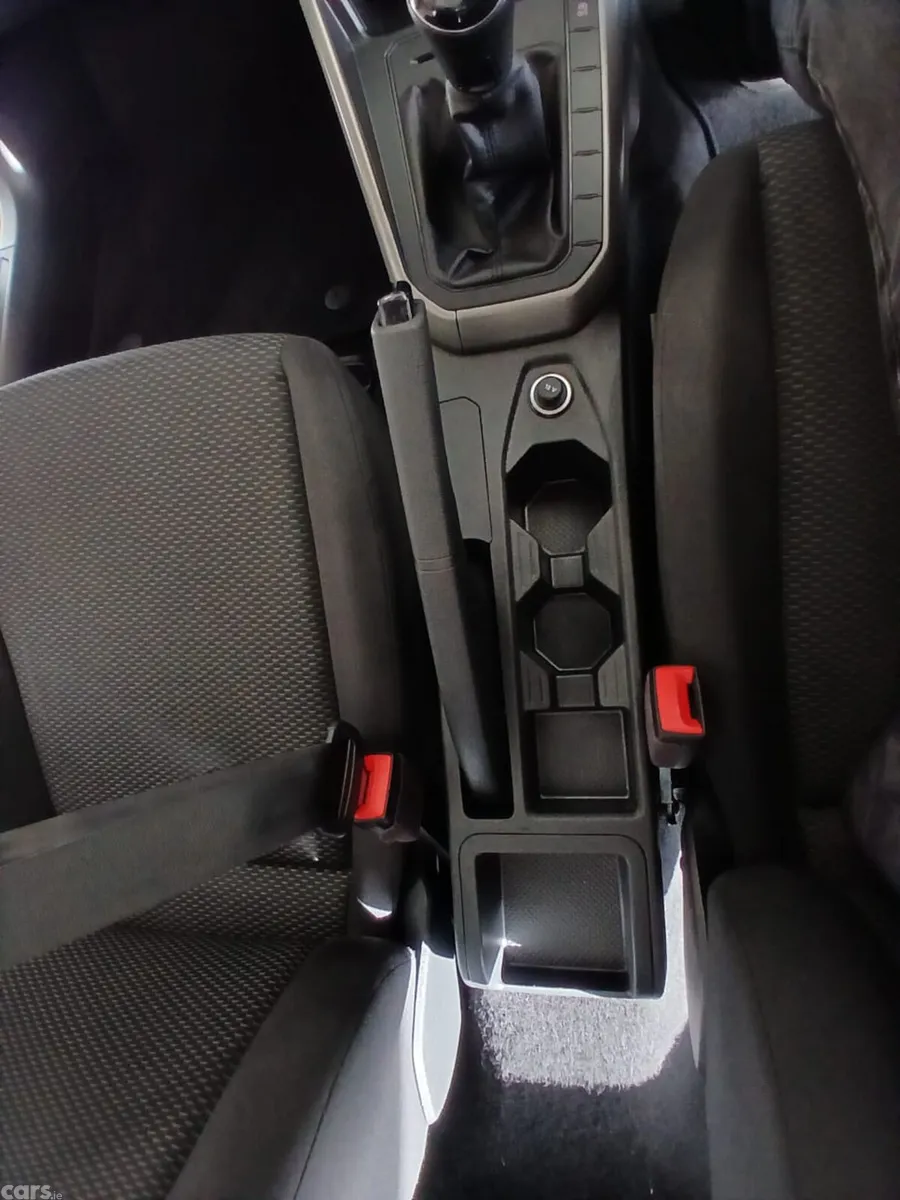 Volkswagen Polo Hatchback, Petrol, 2020, White