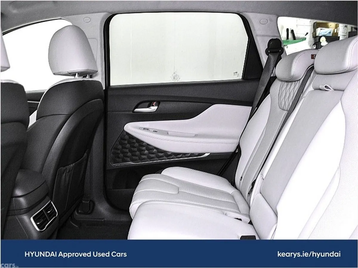 Hyundai Santa Fe SUV, Petrol Plug-in Hybrid, 2023, Grey