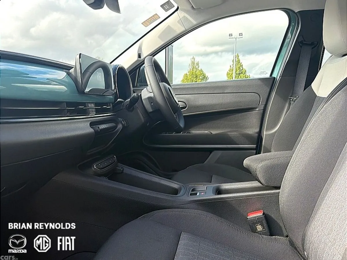 Fiat 600 Hatchback, Petrol, 2026, Blue