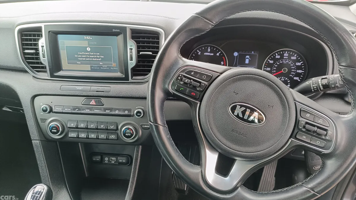 Kia Sportage SUV, Diesel, 2016, Silver