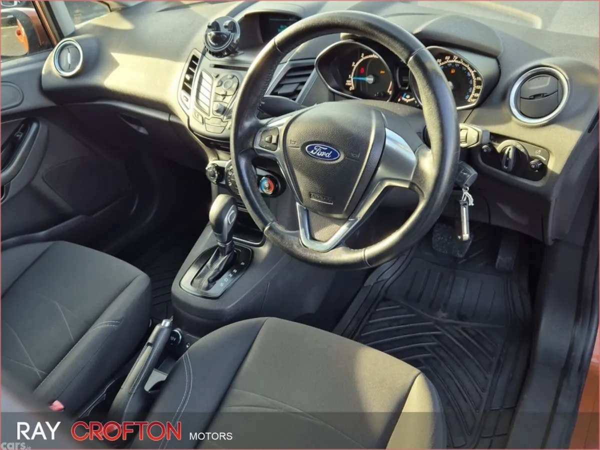 Ford Fiesta Hatchback, Petrol, 2015, Brown
