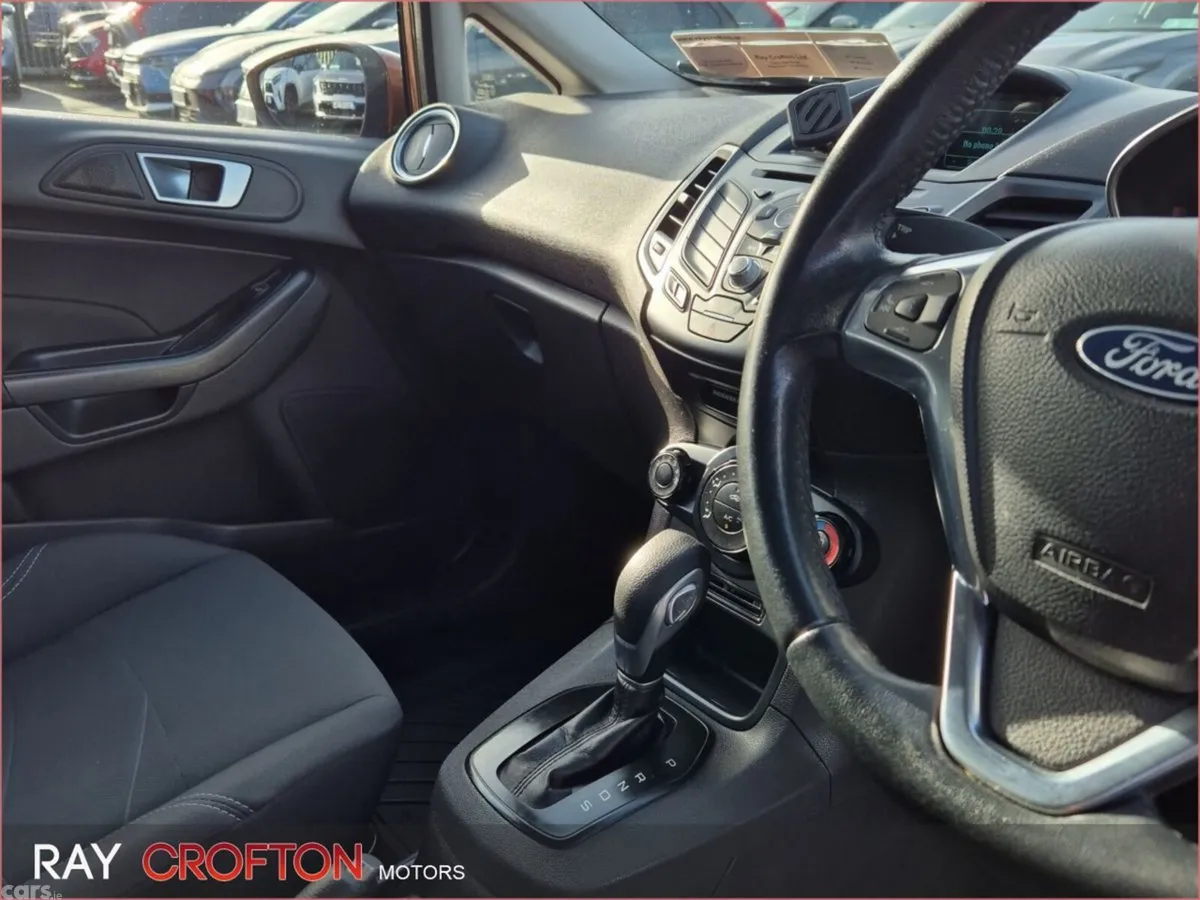 Ford Fiesta Hatchback, Petrol, 2015, Brown