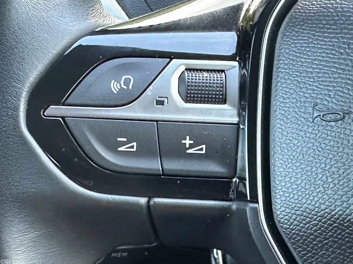 Peugeot 3008 MPV, Diesel, 2023, Black