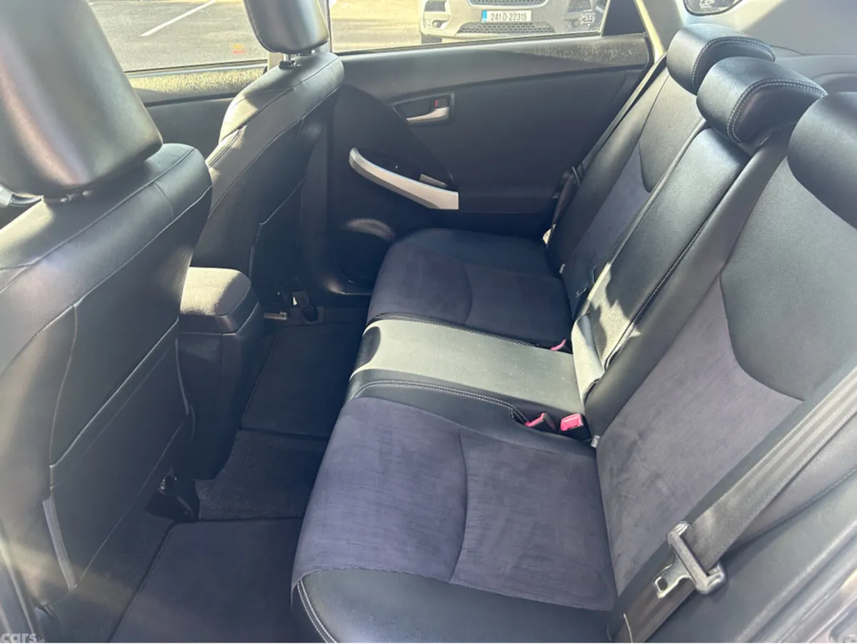Toyota Prius Hatchback, Petrol Hybrid, 2013, Grey