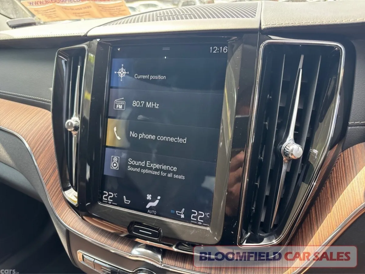 Volvo XC60 SUV, Diesel, 2019, Gold