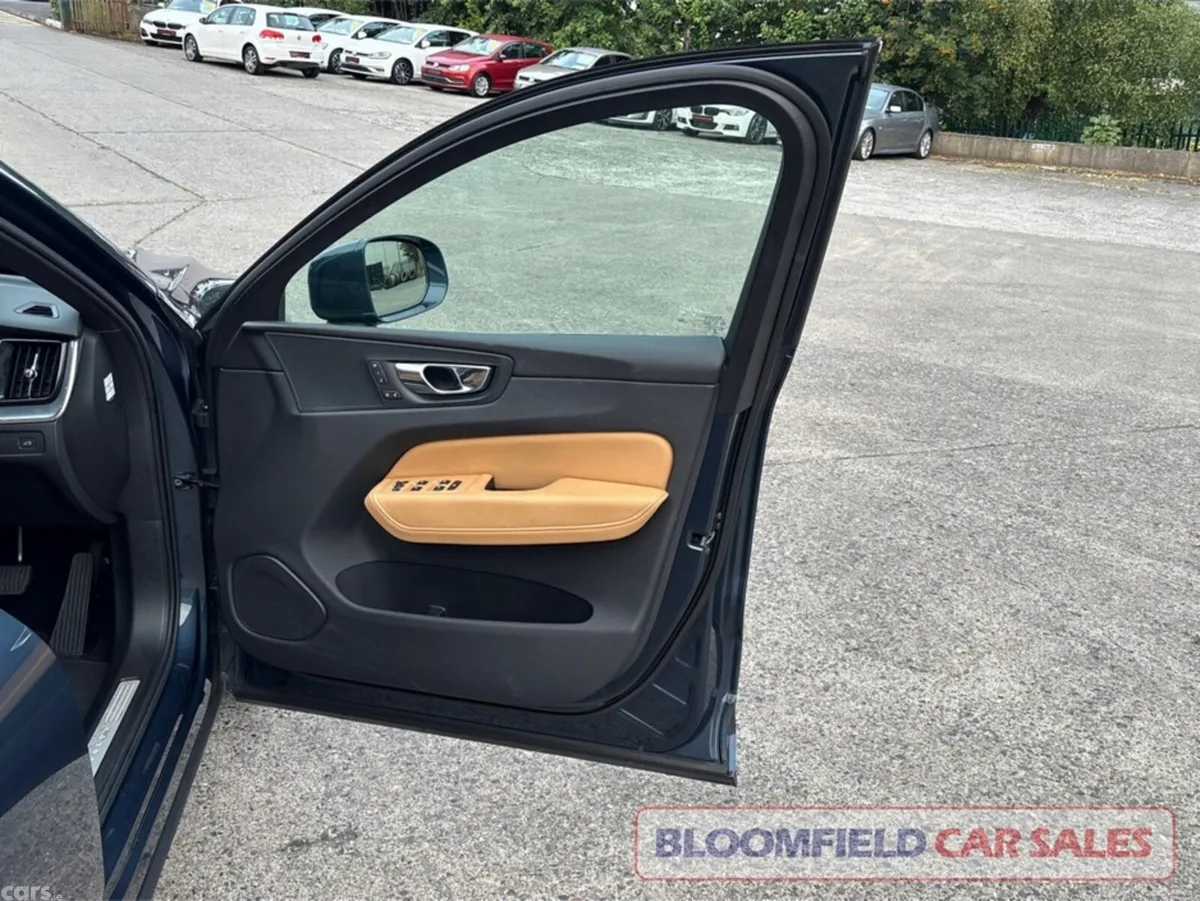 Volvo XC60 SUV, Diesel, 2018, Blue