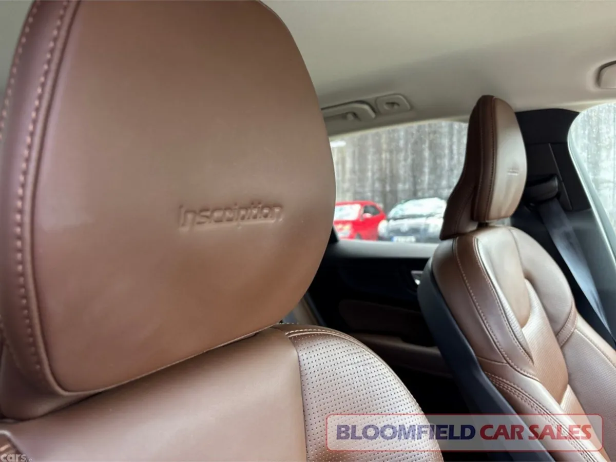 Volvo XC60 SUV, Diesel, 2019, Gold