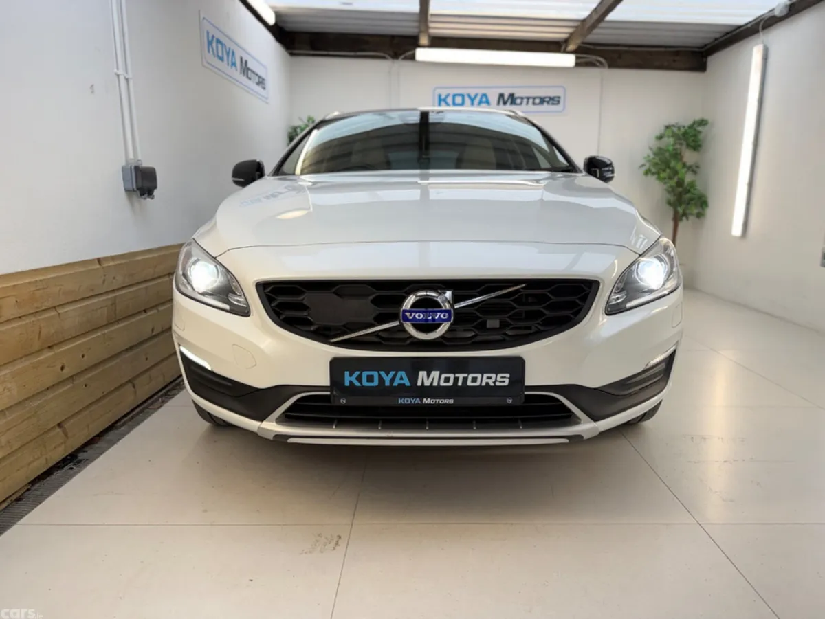 Volvo V60 Estate, Diesel, 2017, White
