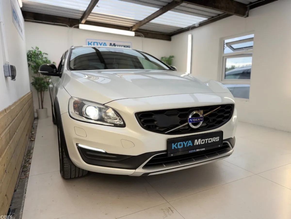 Volvo V60 Estate, Diesel, 2017, White