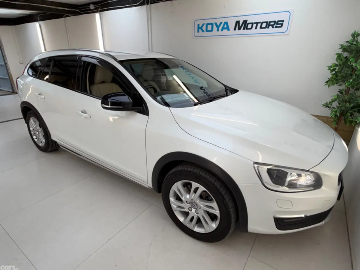 Volvo V60 Estate, Diesel, 2017, White