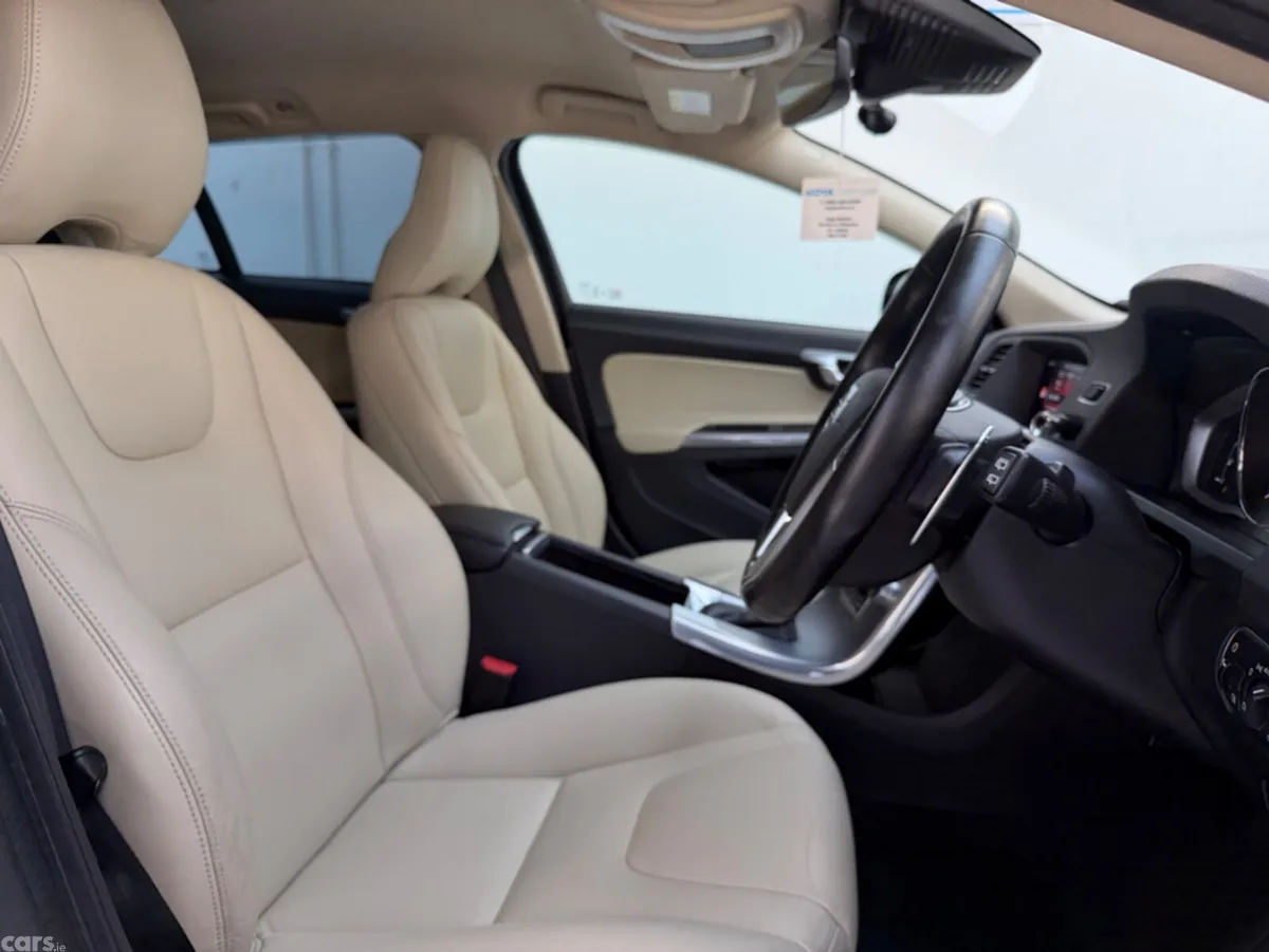 Volvo V60 Estate, Diesel, 2017, White