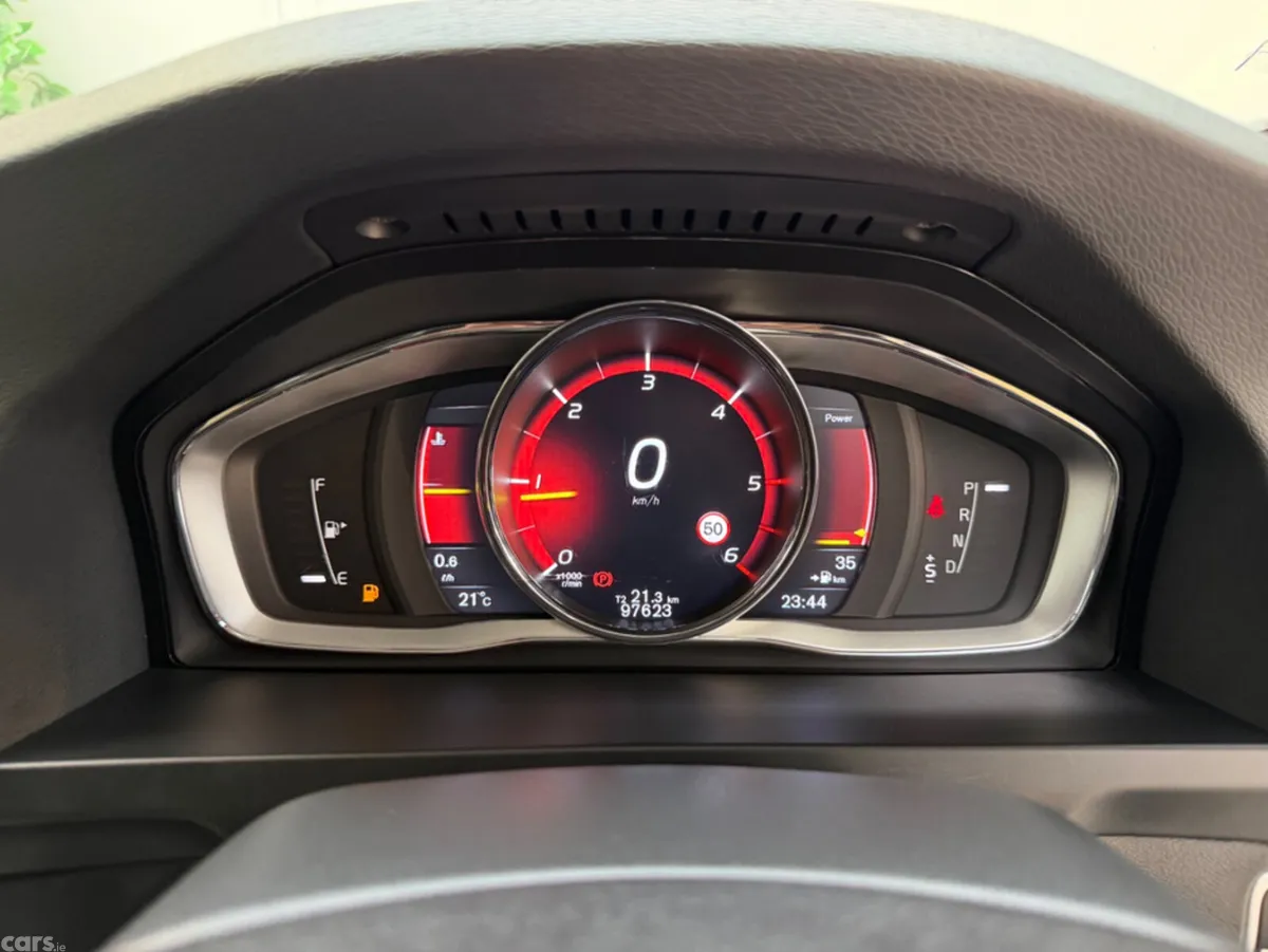 Volvo V60 Estate, Diesel, 2017, White