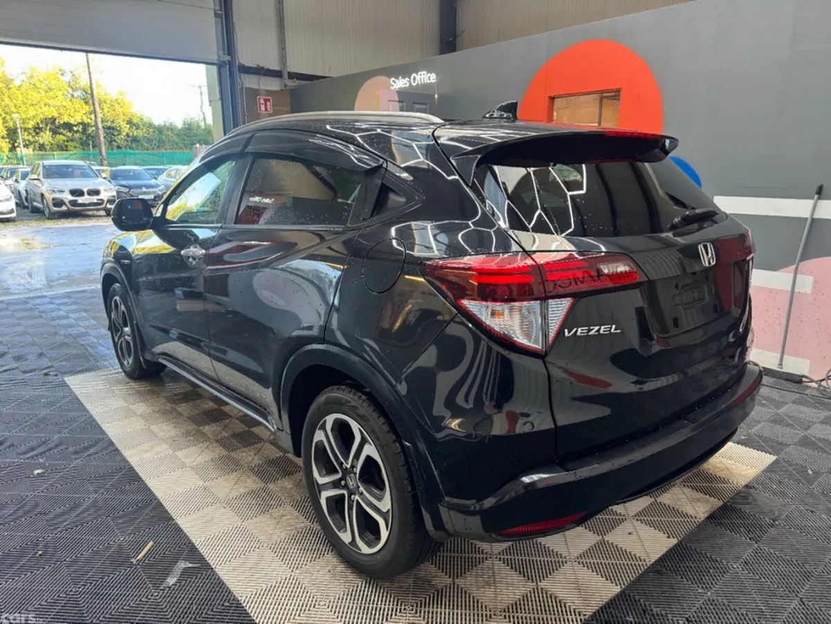 Honda Vezel SUV, Petrol Hybrid, 2017, Black