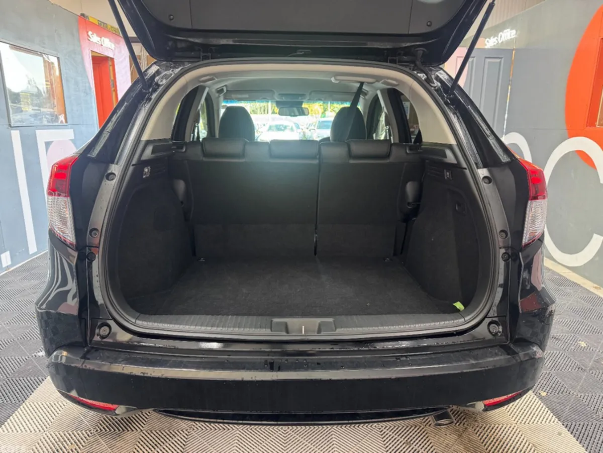 Honda Vezel SUV, Petrol Hybrid, 2017, Black
