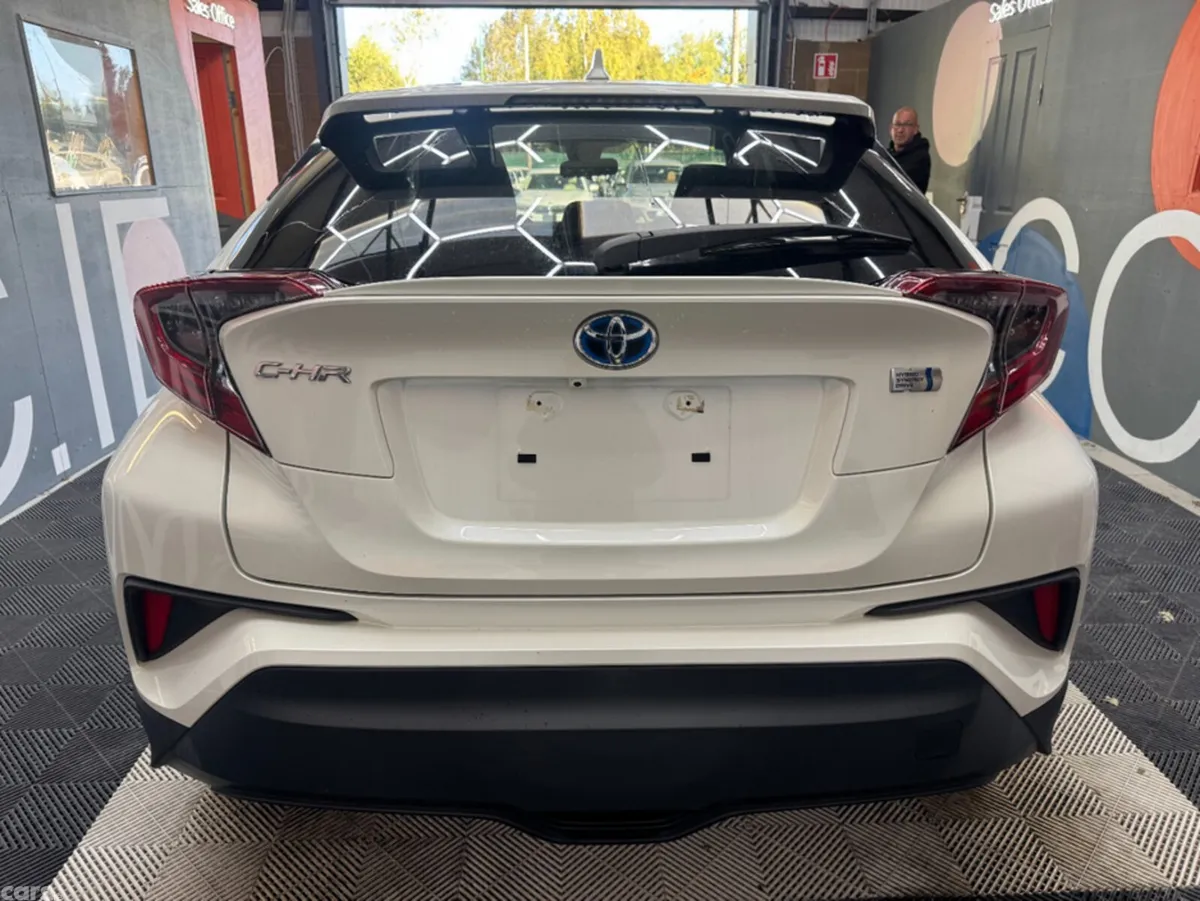 Toyota C-HR SUV, Petrol, 2019, White