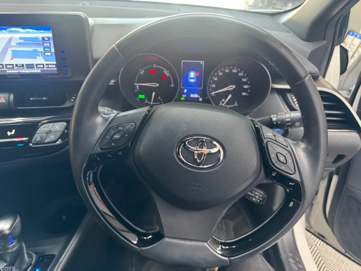Toyota C-HR SUV, Petrol, 2019, White