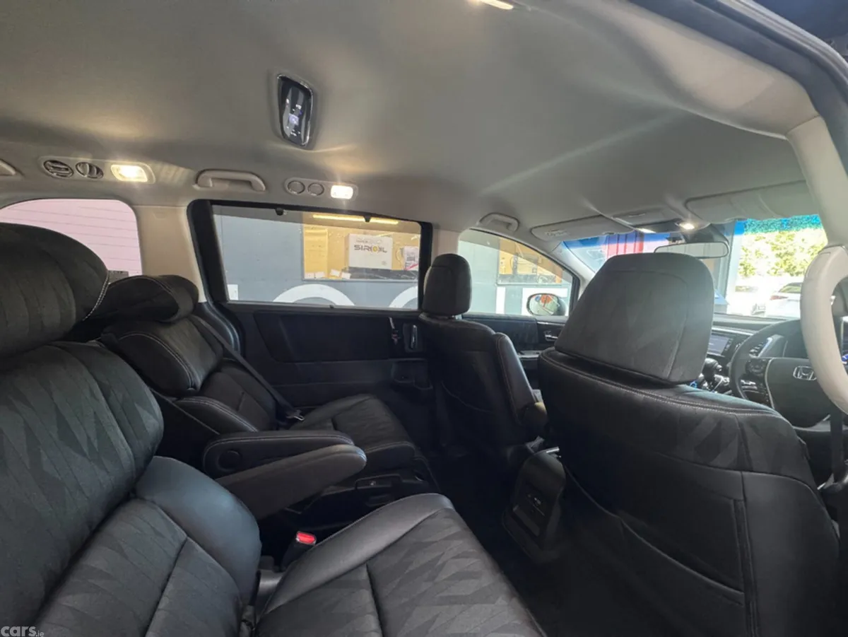 Honda Odyssey MPV, Petrol Hybrid, 2019, Black