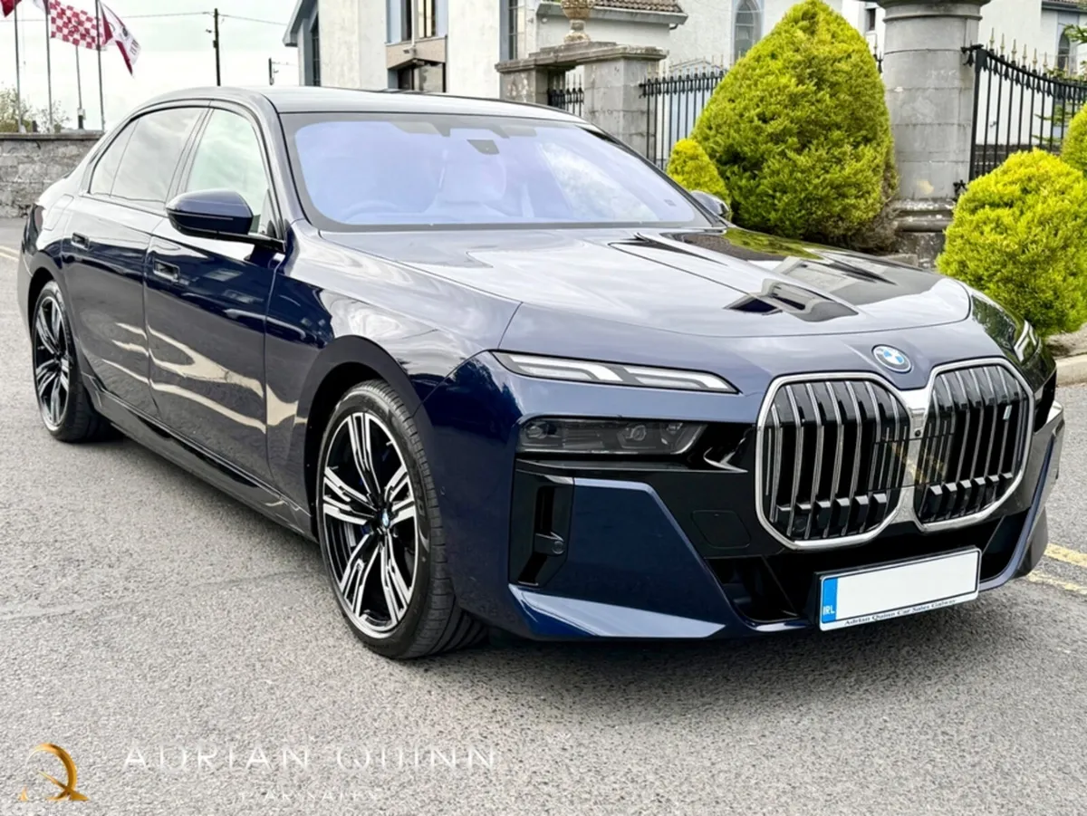 BMW i7 Saloon, Electric, 2026, Blue
