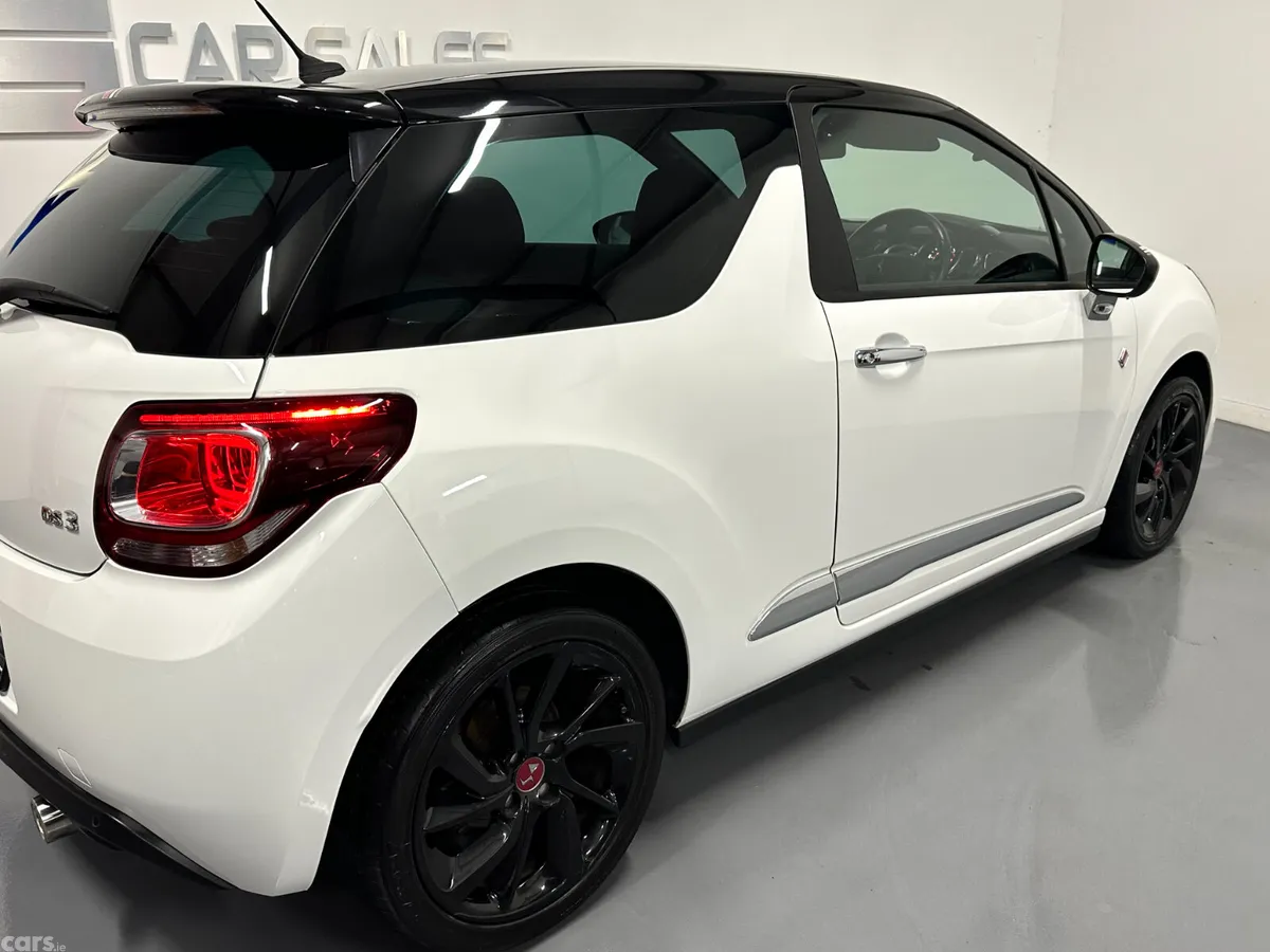 DS Automobiles DS 3 Hatchback, Petrol, 2017, White