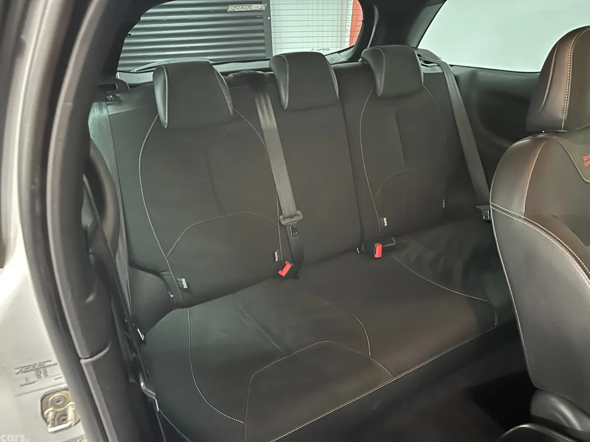 DS Automobiles DS 3 Hatchback, Petrol, 2017, White