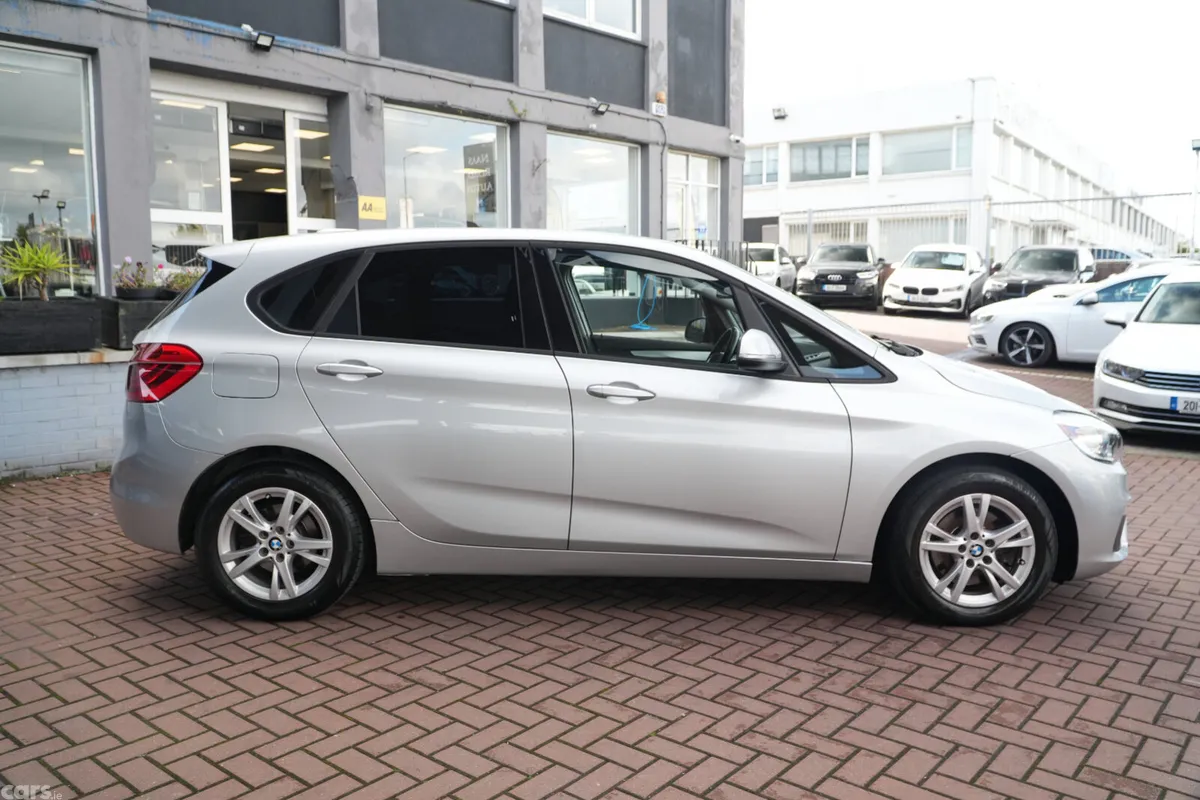 BMW 2-Series Hatchback, Petrol, 2016, Silver