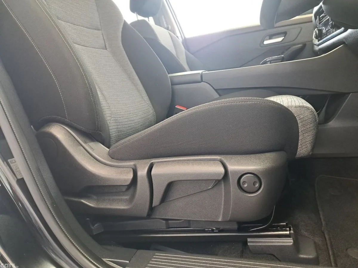Nissan X-Trail SUV, Petrol, 2024, Black